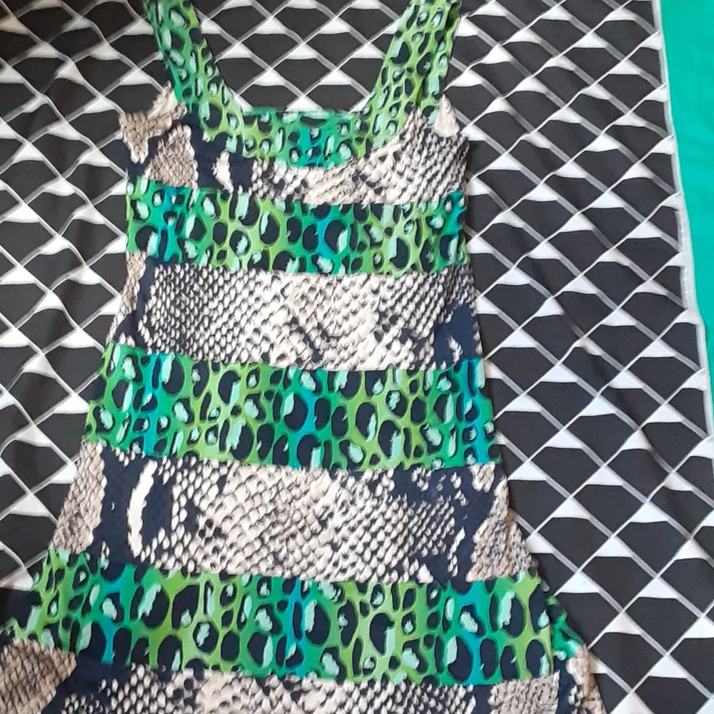 Diane Von Furstenberg Augustine Silk Open Back Midi Dress Animal Print Size 8 - Picture 8 of 13